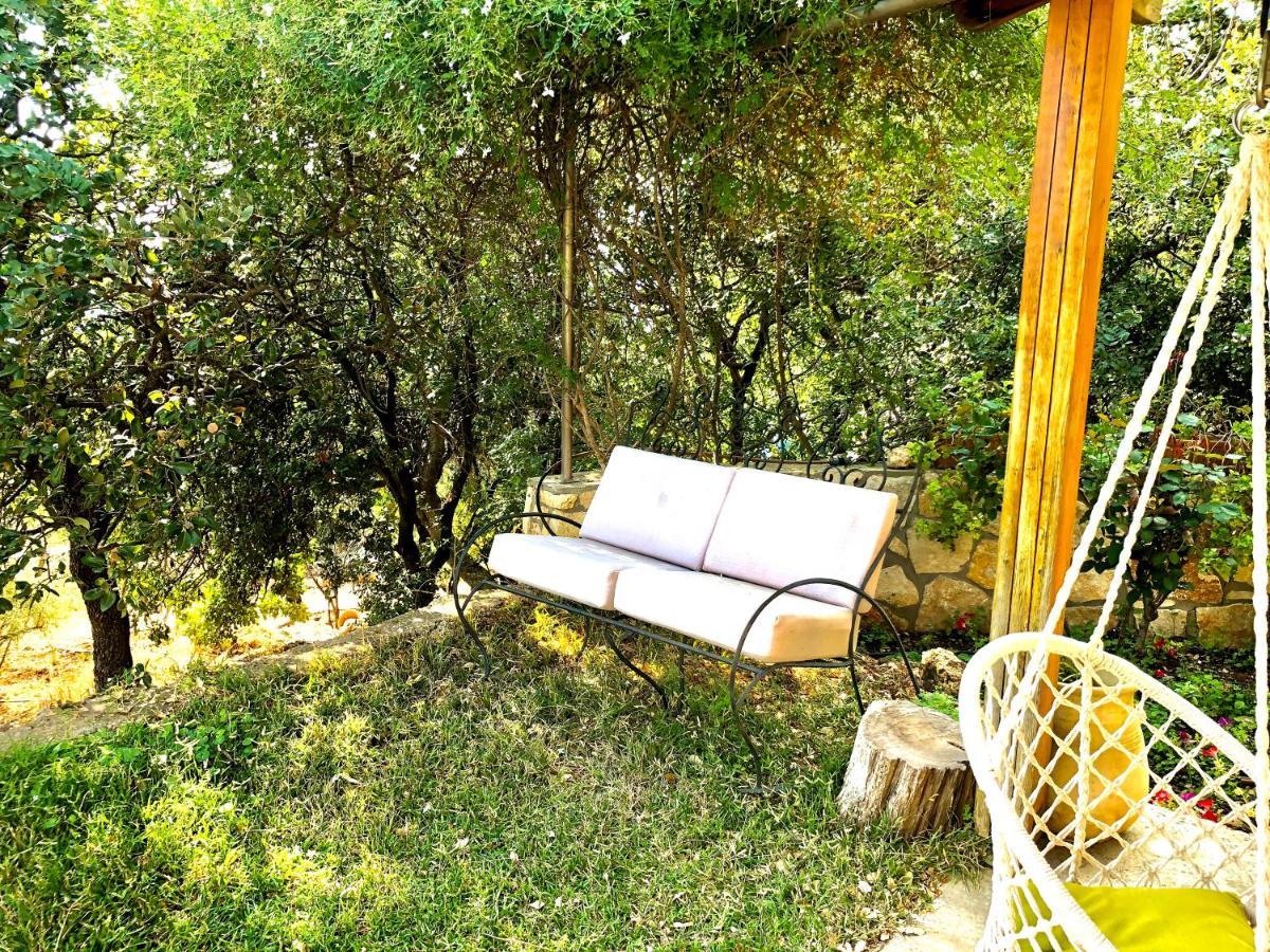 Rose Garden - Gan Vradim Vila Amirim Exterior foto